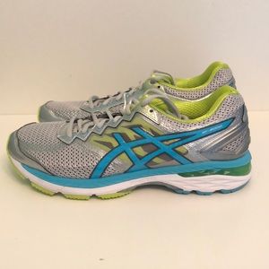 Women’s ASICS GT-2000 4